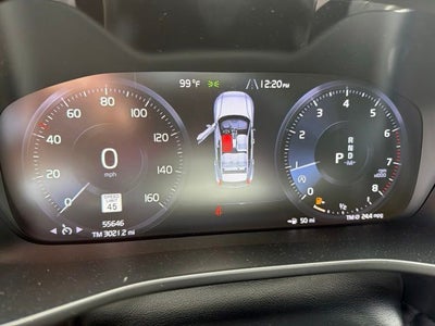 2020 Volvo XC40 Momentum