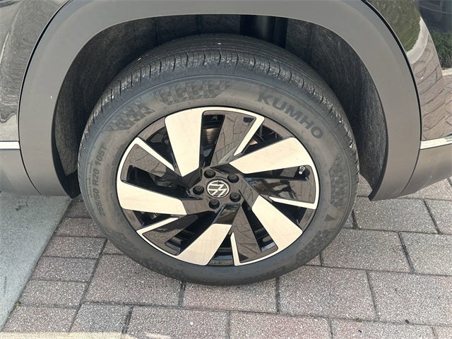 2025 Volkswagen Atlas Cross Sport 2.0T SEL