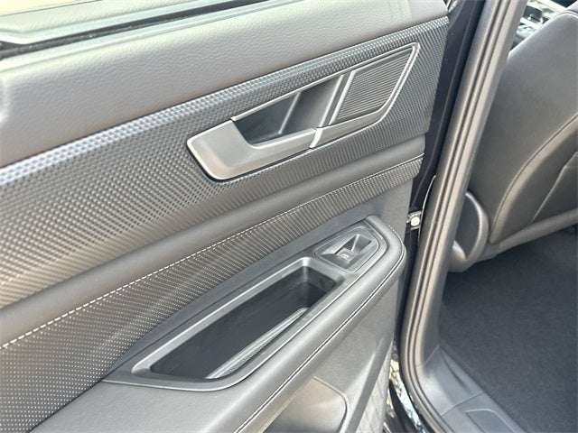 2025 Volkswagen Atlas Cross Sport 2.0T SEL