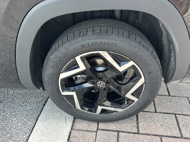 2027 Volkswagen Atlas SEL R - LINE