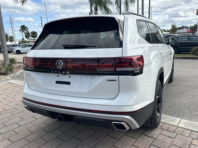 2026 Volkswagen Atlas 2.0T Peak Edition