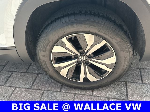 2025 Volkswagen Atlas 2.0T SE