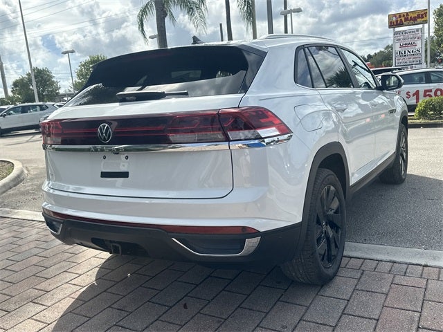 2026 Volkswagen Atlas Cross Sport 2.0T SE w/Technology