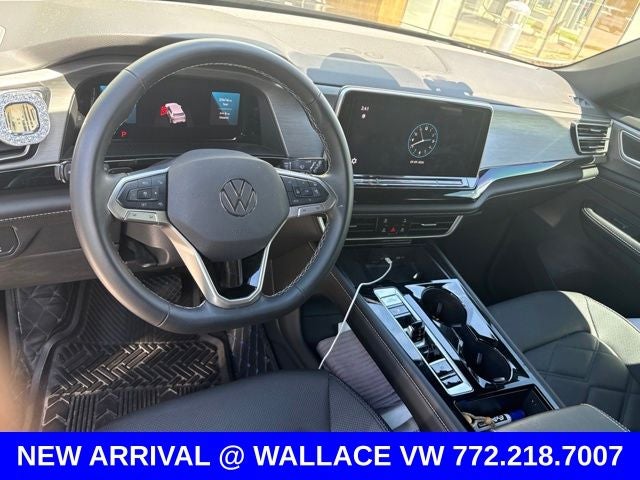 2024 Volkswagen Atlas Cross Sport 2.0T SE w/Technology