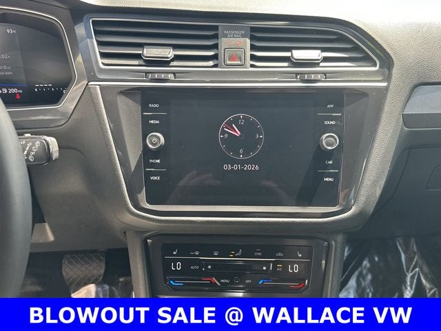 2024 Volkswagen Tiguan 2.0T SE