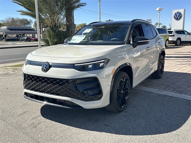 2026 Volkswagen Tiguan 2.0T SE R-Line Black