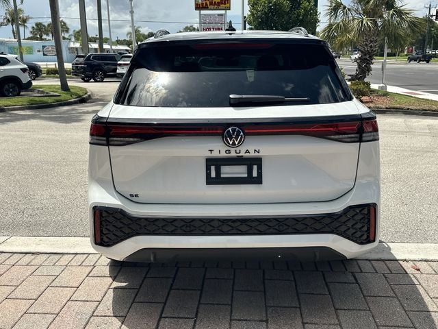 2026 Volkswagen Tiguan 2.0T SE R-Line Black