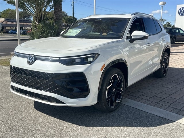 2026 Volkswagen Tiguan 2.0T SEL R-Line Turbo