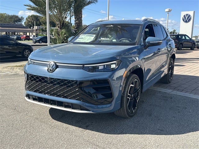 2026 Volkswagen Tiguan 2.0T SEL R-Line Turbo