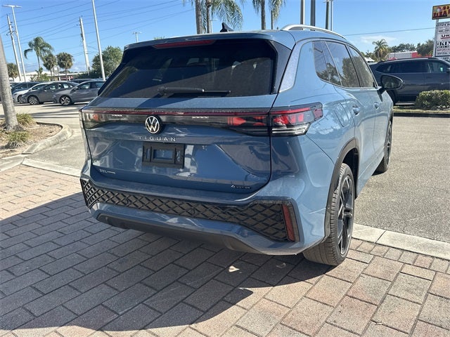 2026 Volkswagen Tiguan 2.0T SEL R-Line Turbo