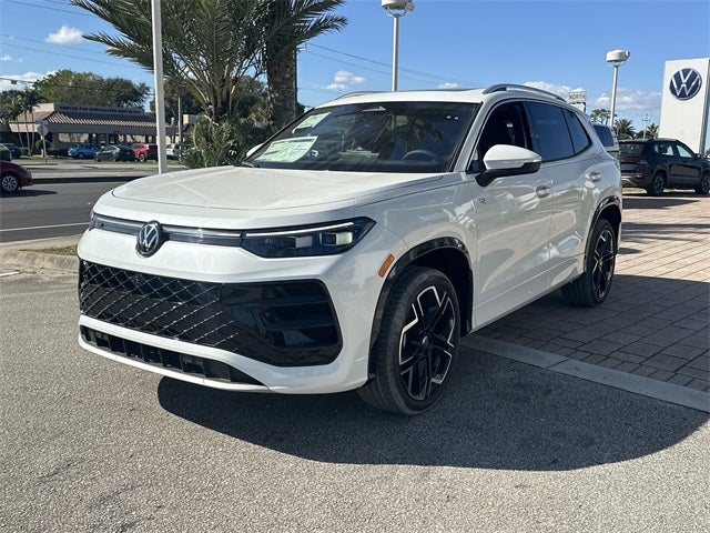 2026 Volkswagen Tiguan 2.0T SEL R-Line Turbo