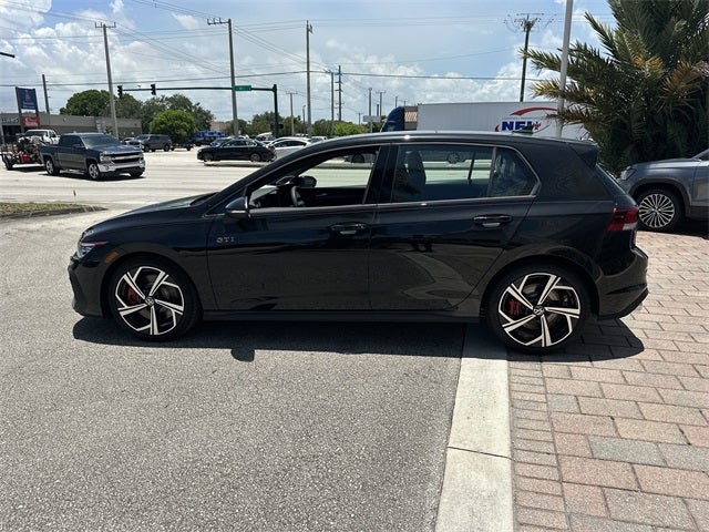 2025 Volkswagen Golf GTI 2.0T SE