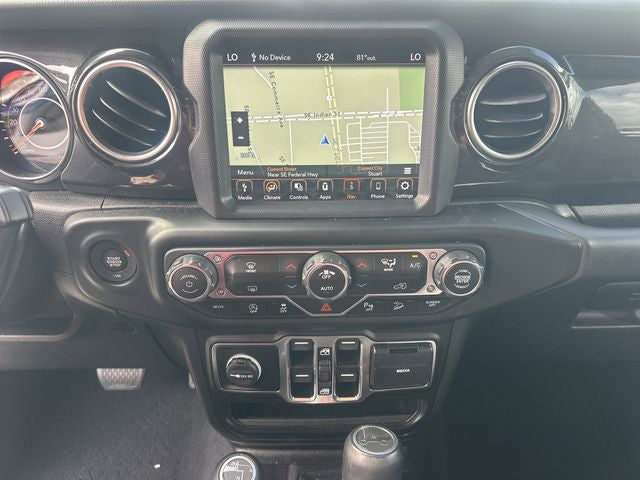 2020 Jeep Wrangler Unlimited Sahara Altitude