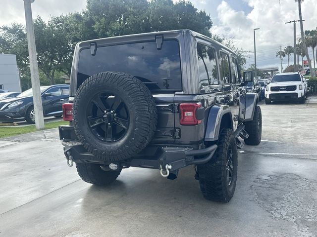 2020 Jeep Wrangler Unlimited Sahara Altitude