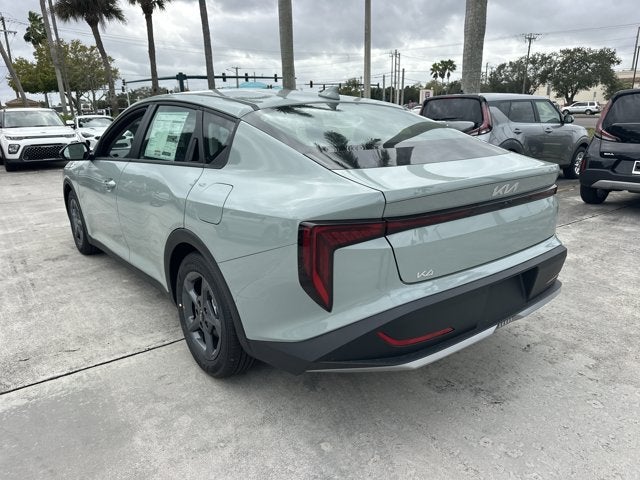 2025 Kia K4 LXS