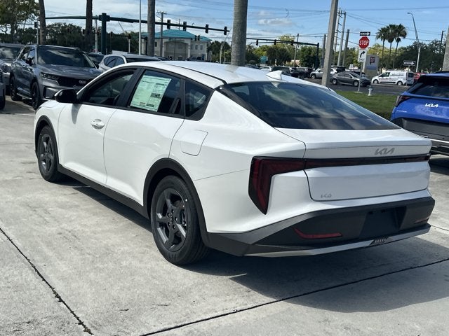 2026 Kia K4 LXS