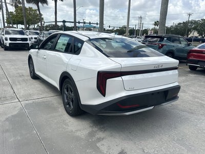 2026 Kia K4 LXS