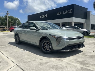 2026 Kia K4 LXS