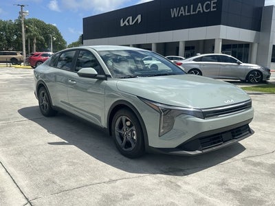 2026 Kia K4 LXS