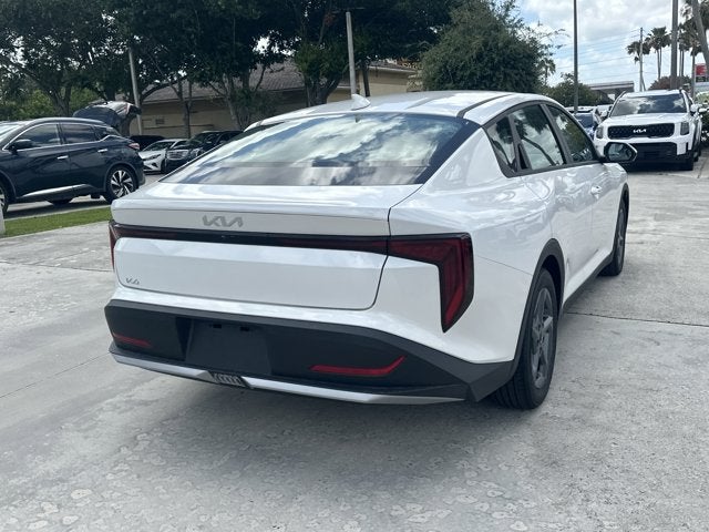 2026 Kia K4 LXS