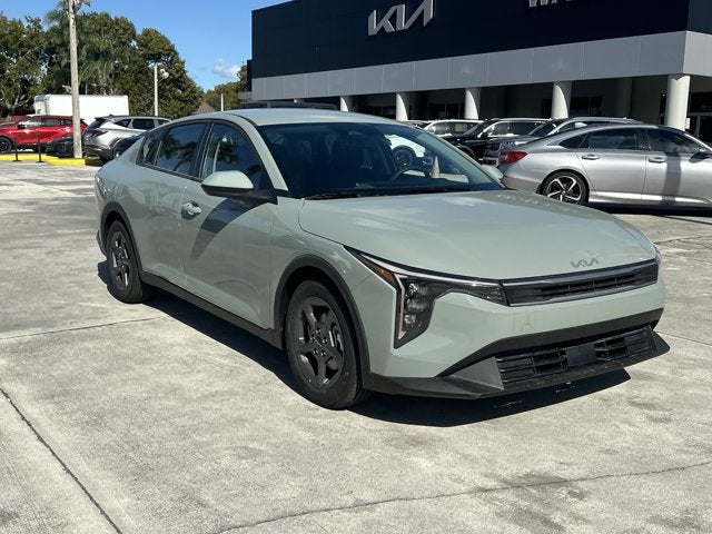 2025 Kia K4 LXS