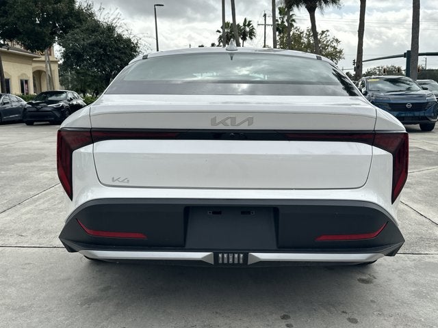 2025 Kia K4 LXS