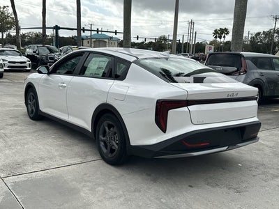 2025 Kia K4 LXS