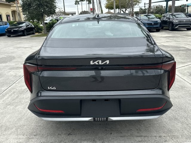 2025 Kia K4 EX