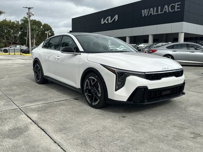 2025 Kia K4 GT-Line