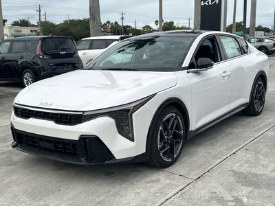2025 Kia K4 GT-Line