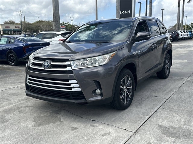 2019 Toyota Highlander Hybrid XLE