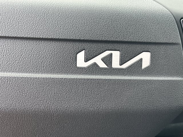 2027 Kia Sportage LX