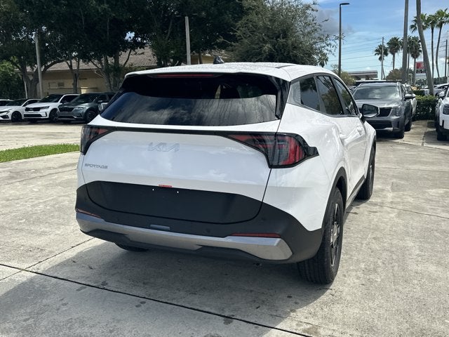 2027 Kia Sportage LX