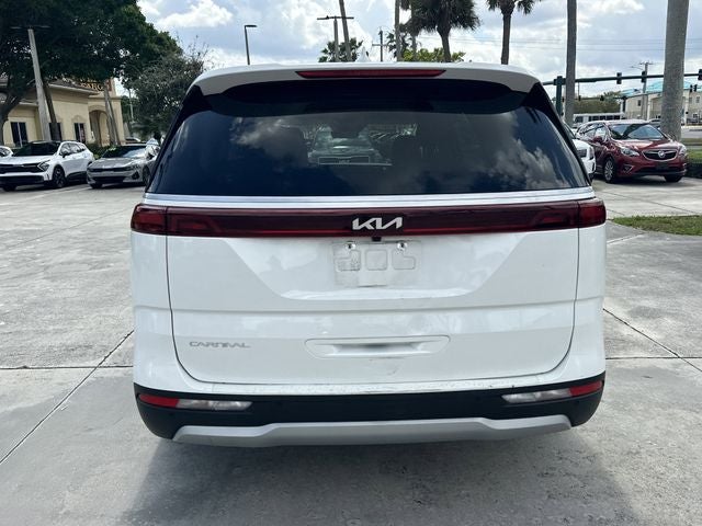2024 Kia Carnival LX
