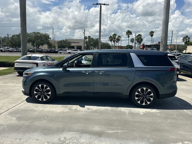 2024 Kia Carnival EX