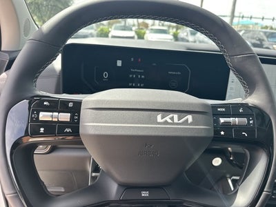 2027 Kia Carnival SX