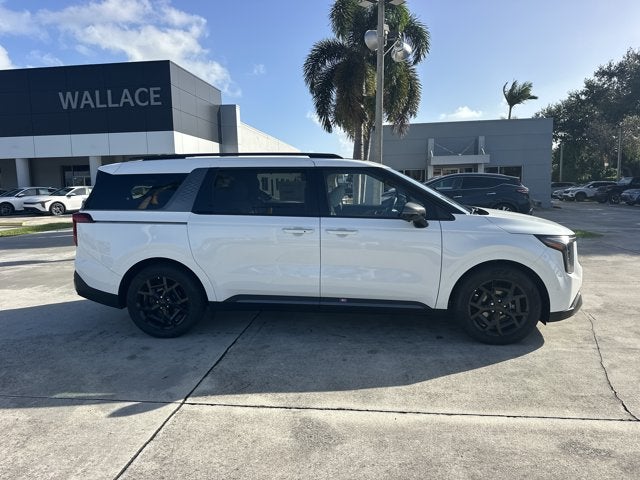 2027 Kia Carnival SX