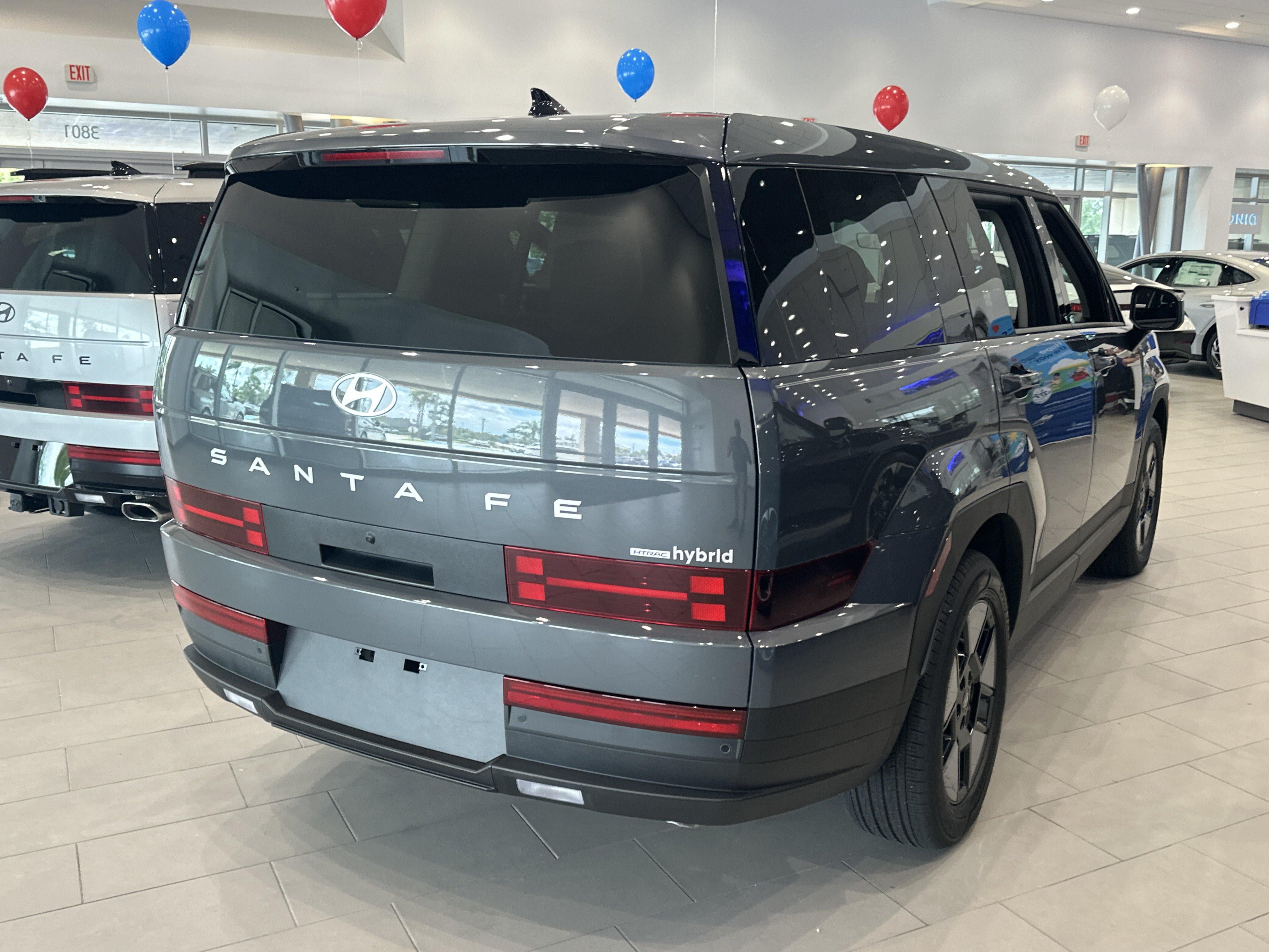 2026 Hyundai Santa Fe Hybrid SE