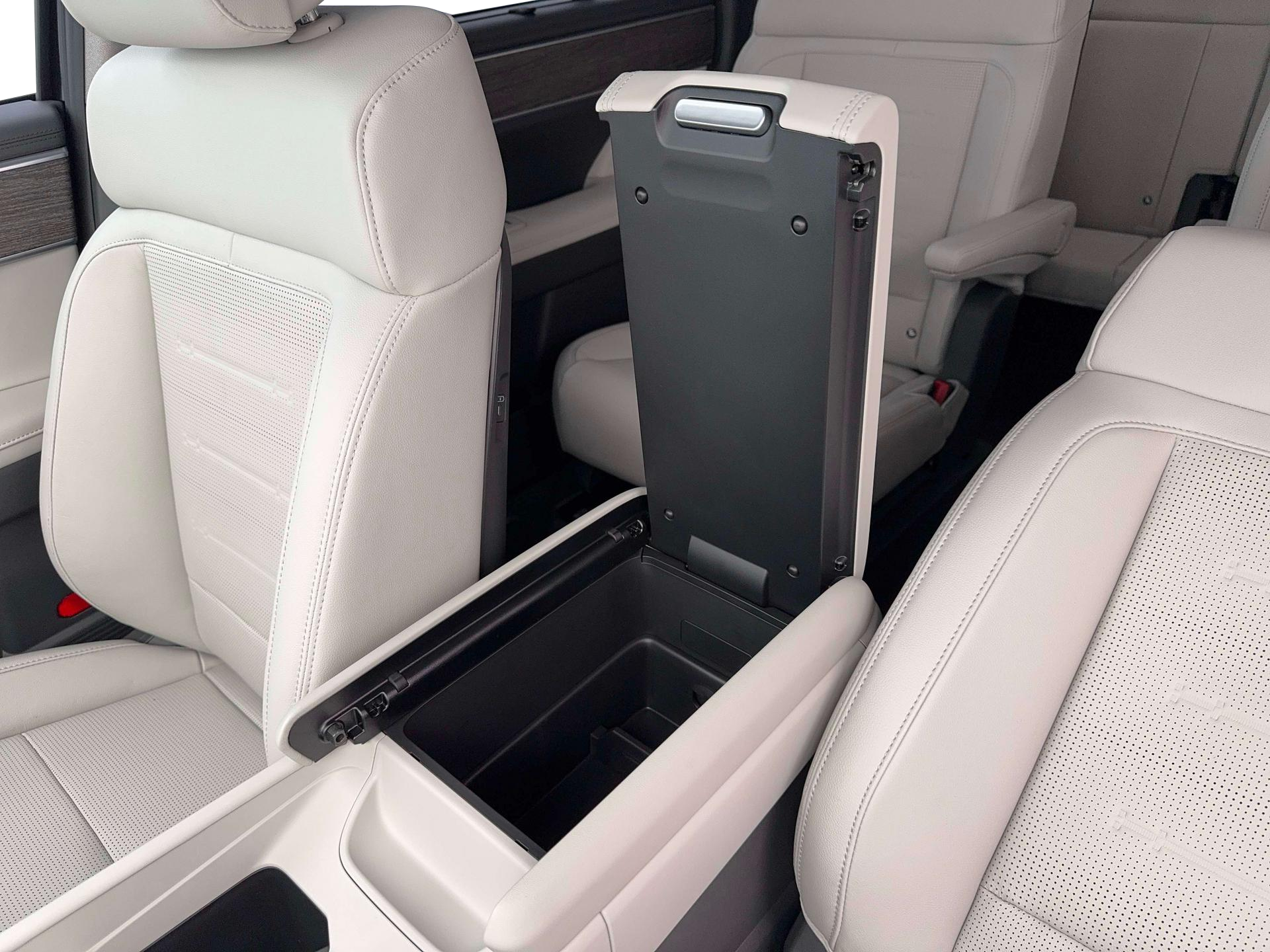 2026 Hyundai Santa Fe Hybrid Limited 6P