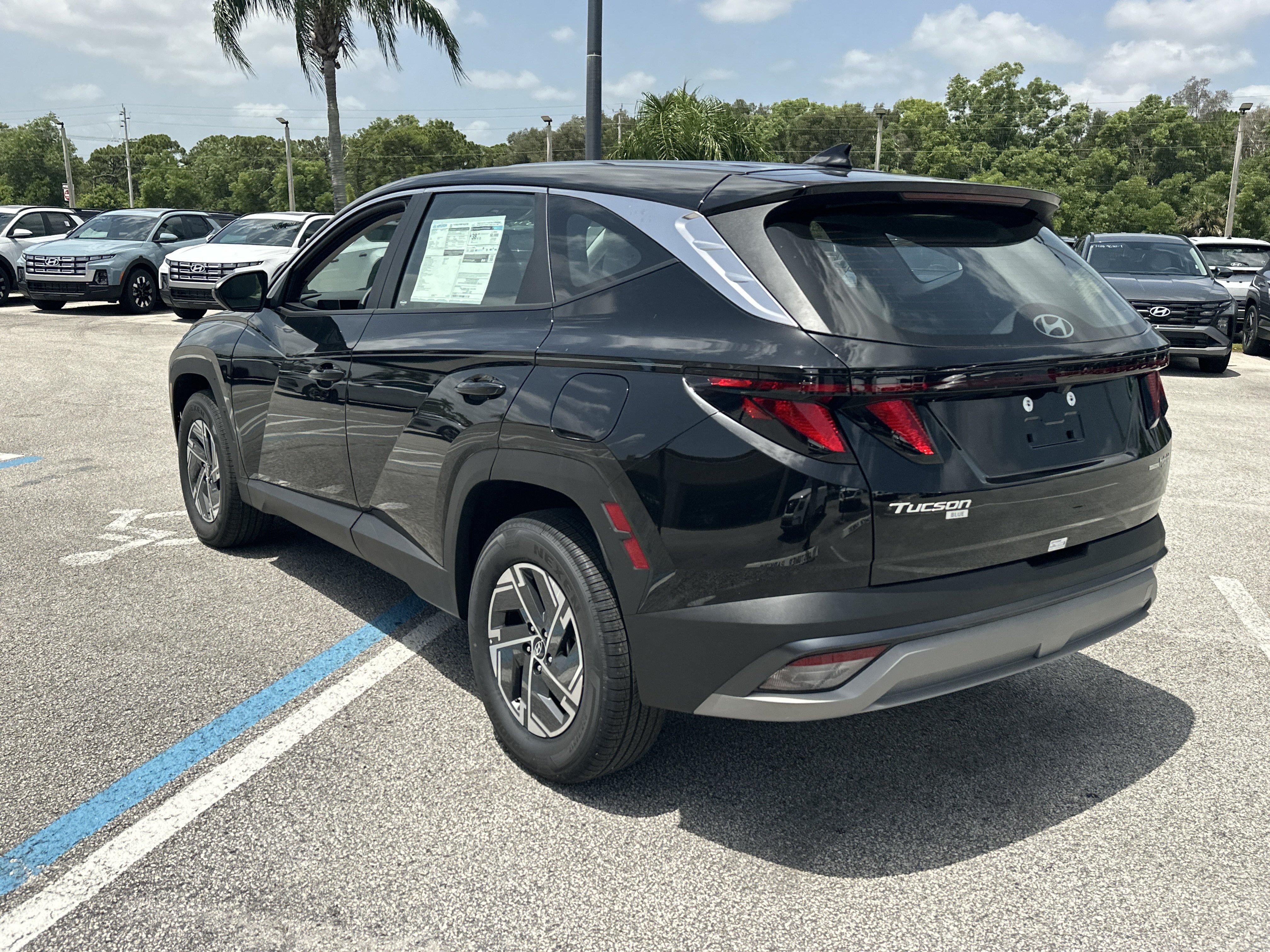 2026 Hyundai Tucson Hybrid Blue SE