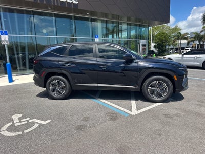 2026 Hyundai Tucson Hybrid Blue SE