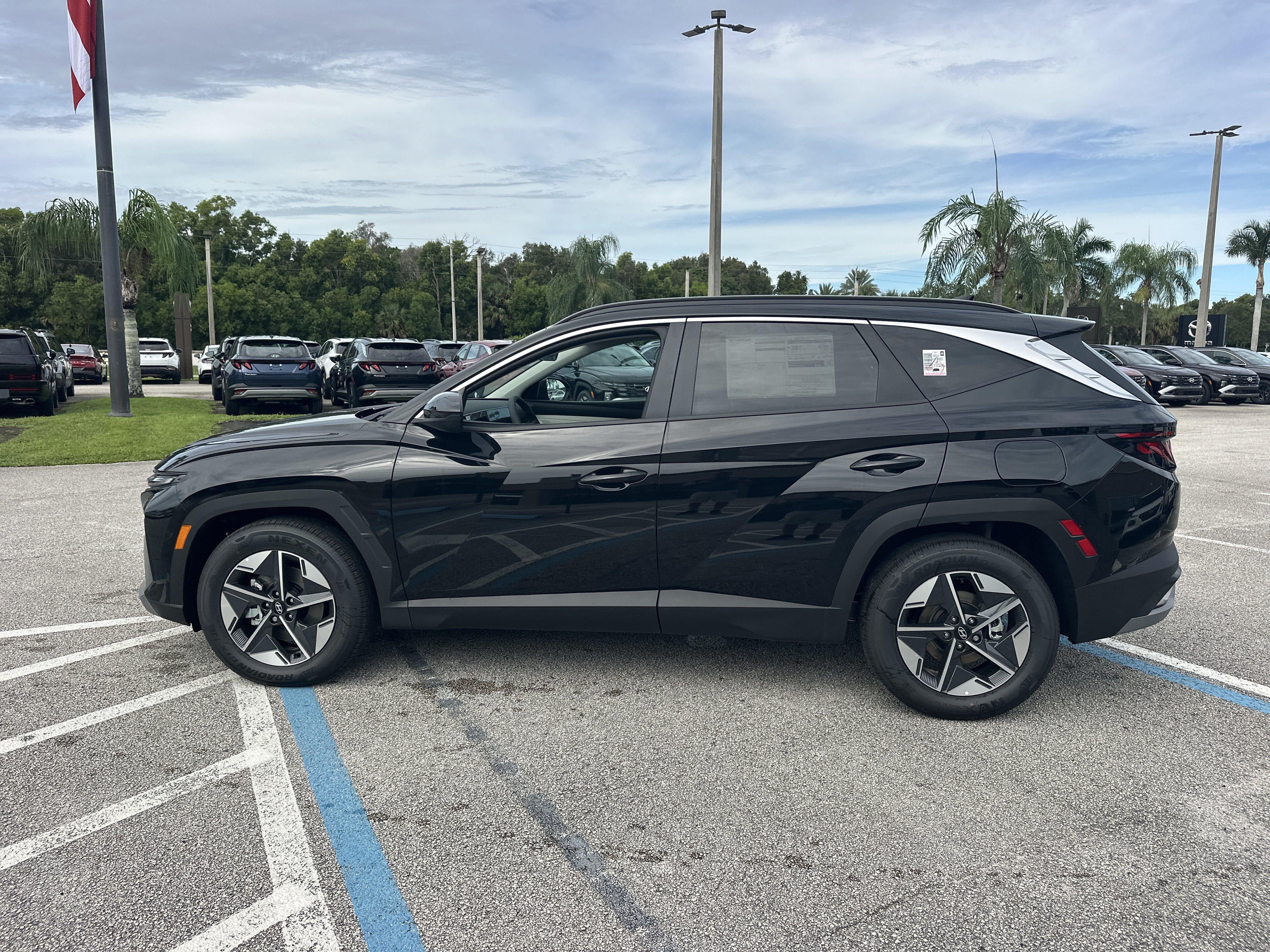 2026 Hyundai Tucson Hybrid SEL