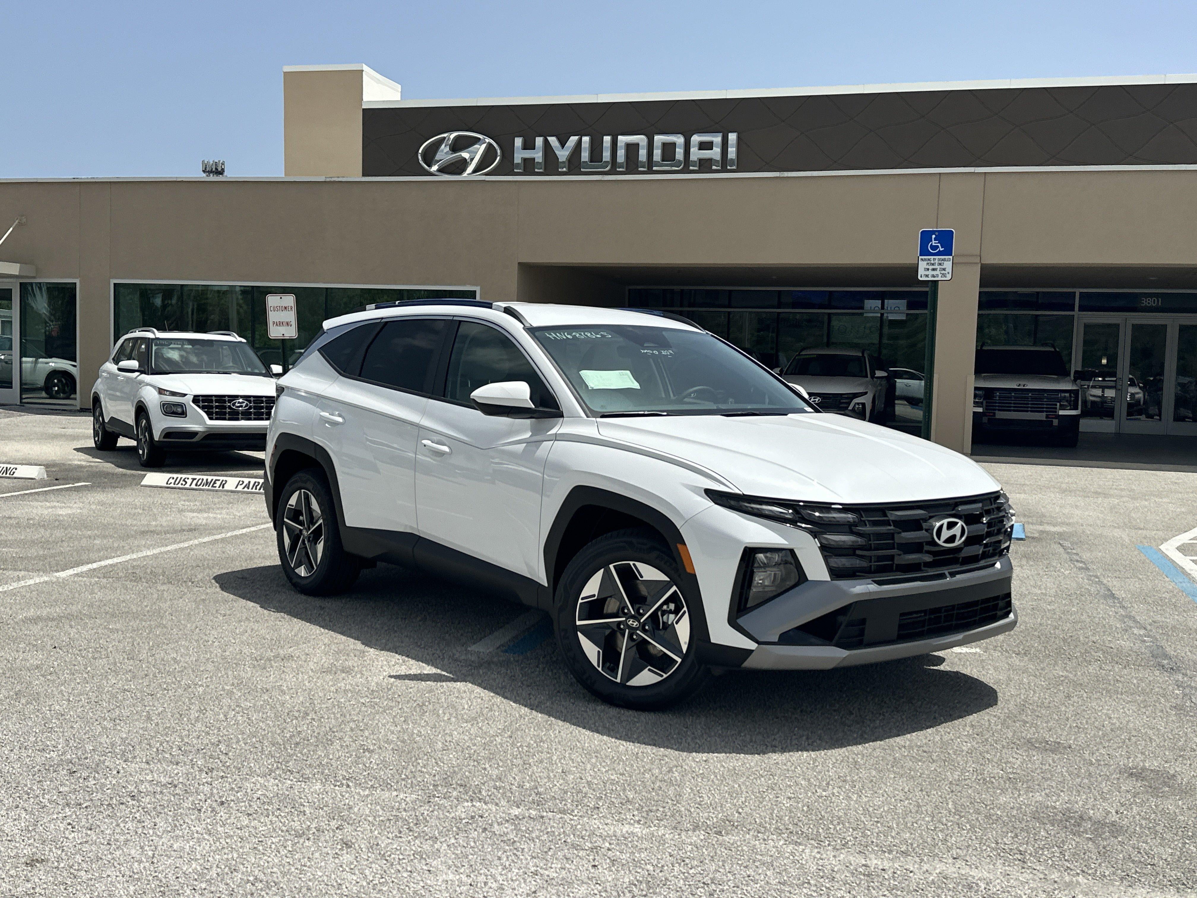 2026 Hyundai Tucson Hybrid SEL
