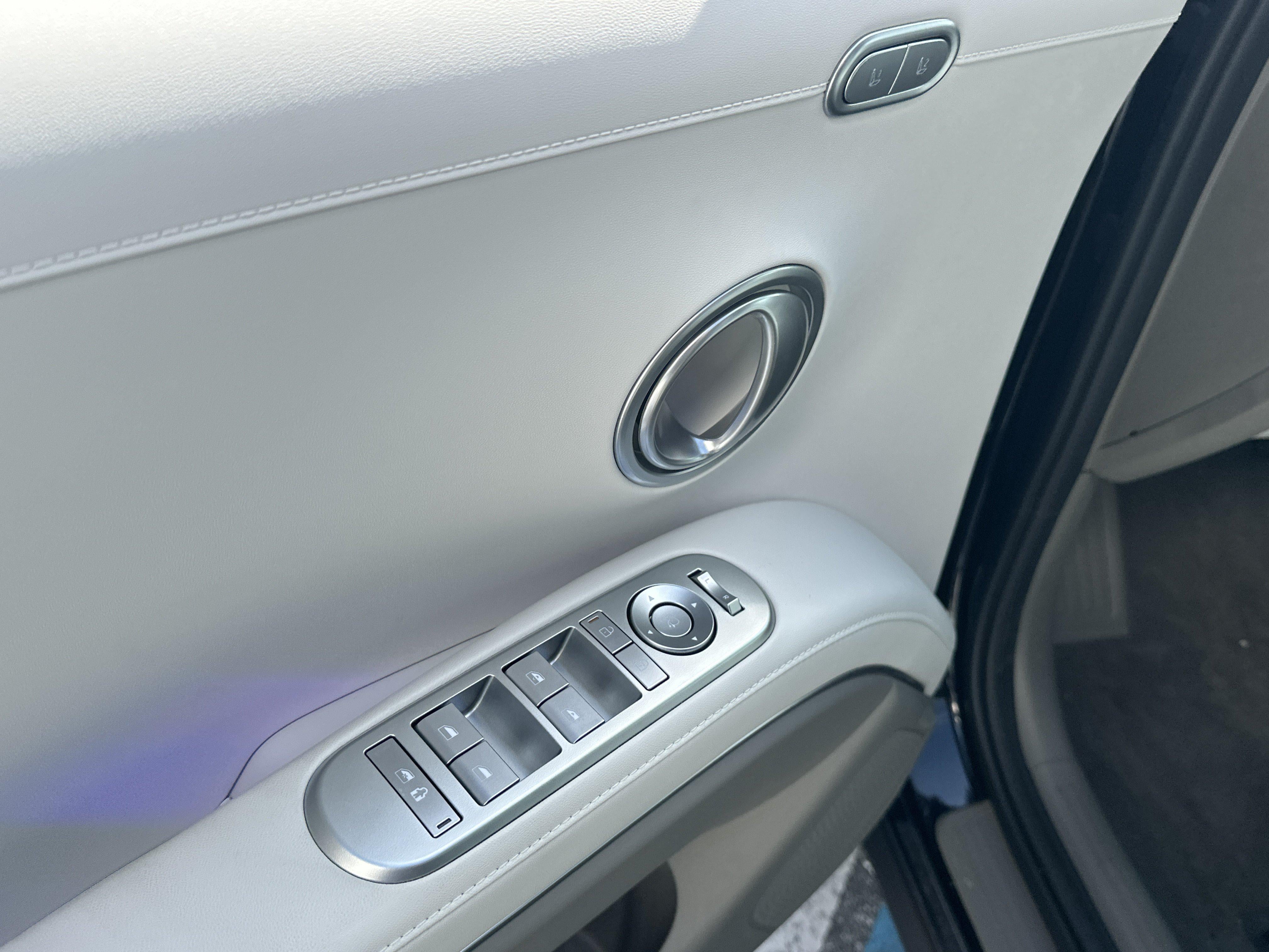 2026 Hyundai Palisade Hybrid Blue SEL Premium 8P