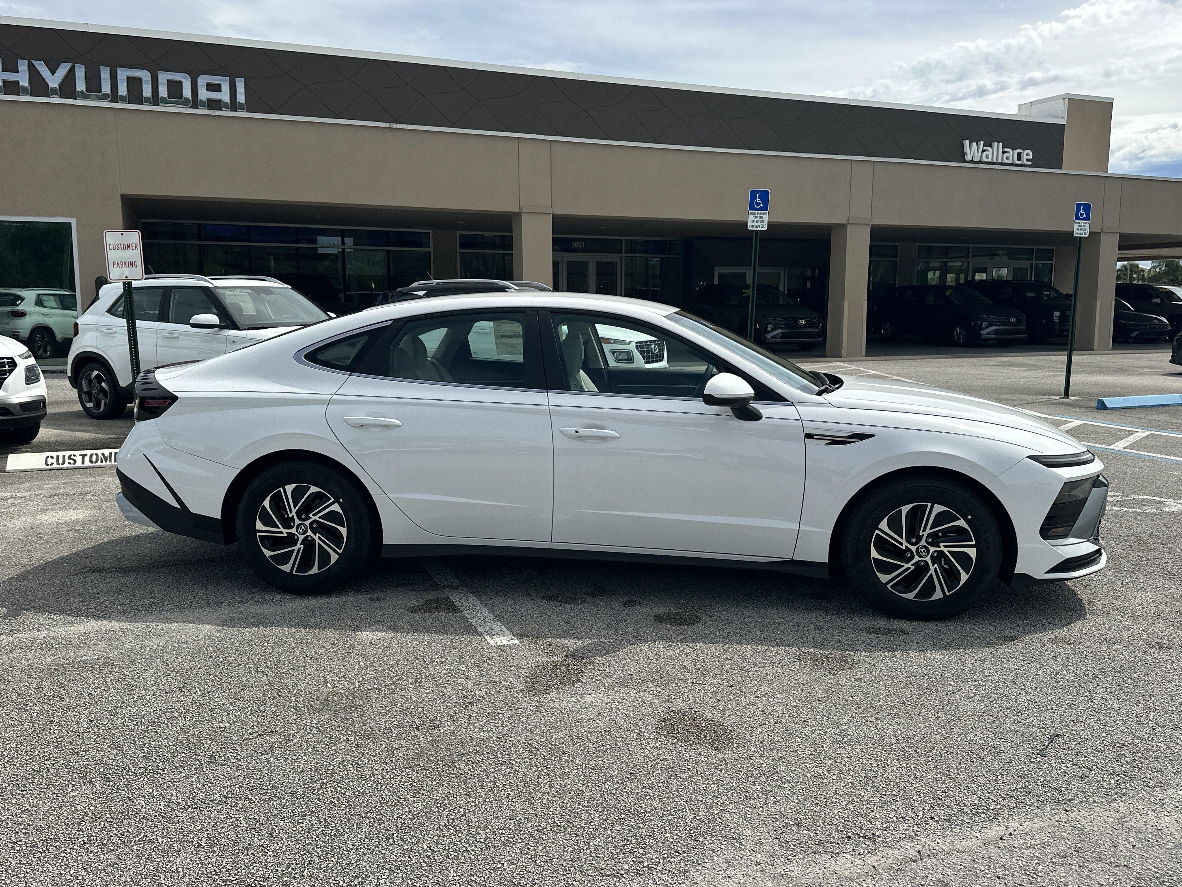 2026 Hyundai Sonata Hybrid Blue