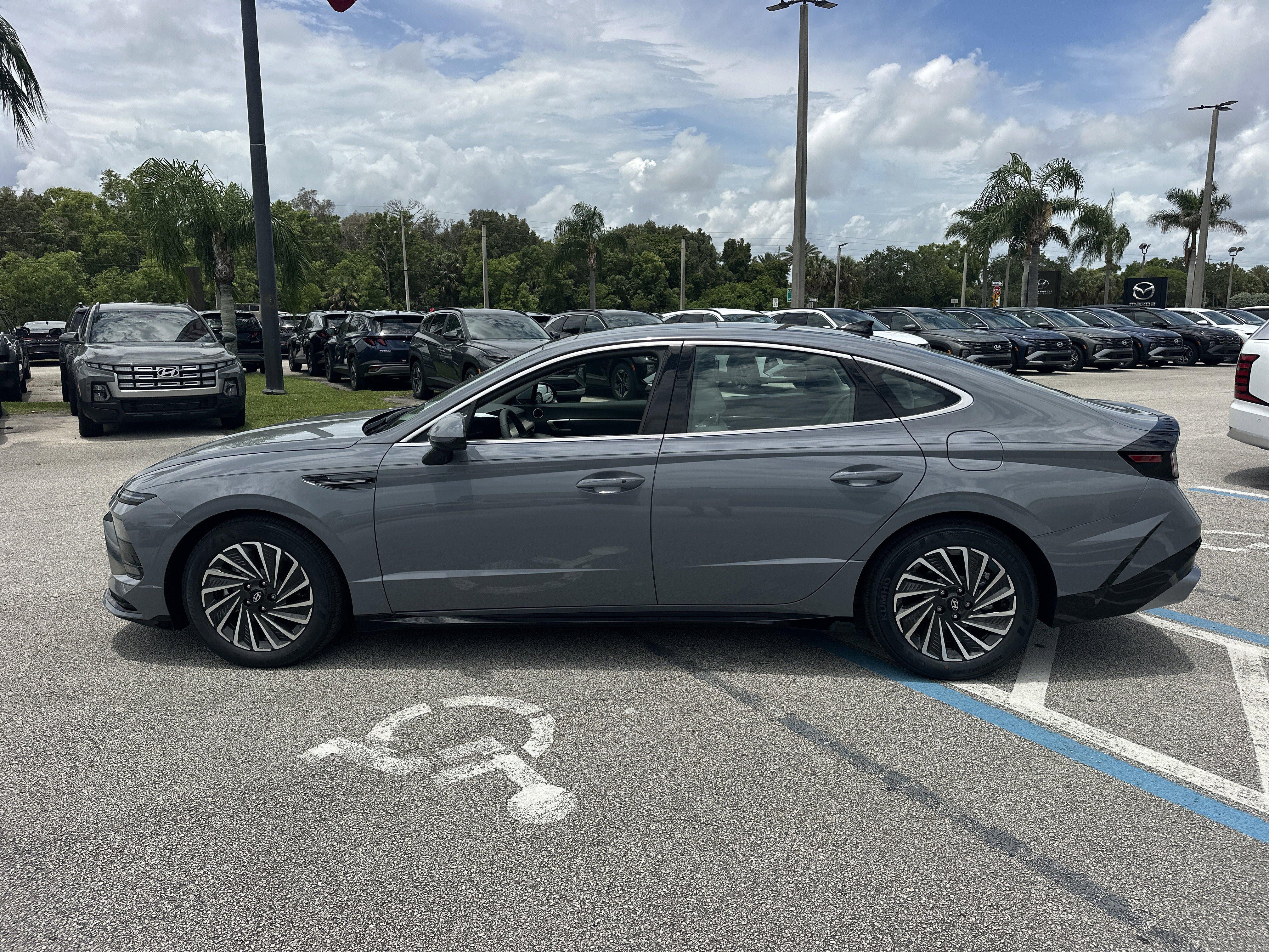 2026 Hyundai Sonata Hybrid SEL