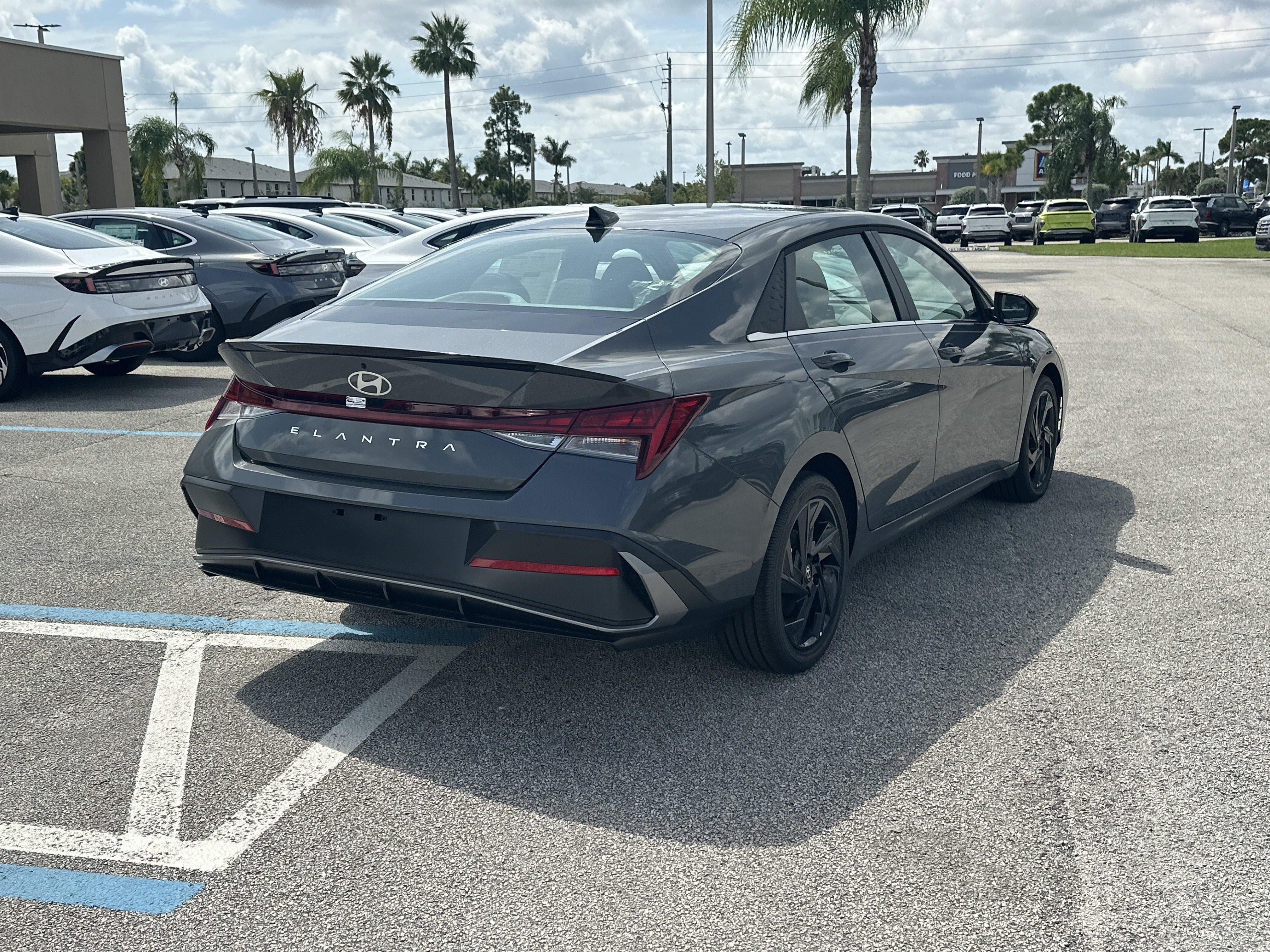 2026 Hyundai Elantra SEL Sport Premium