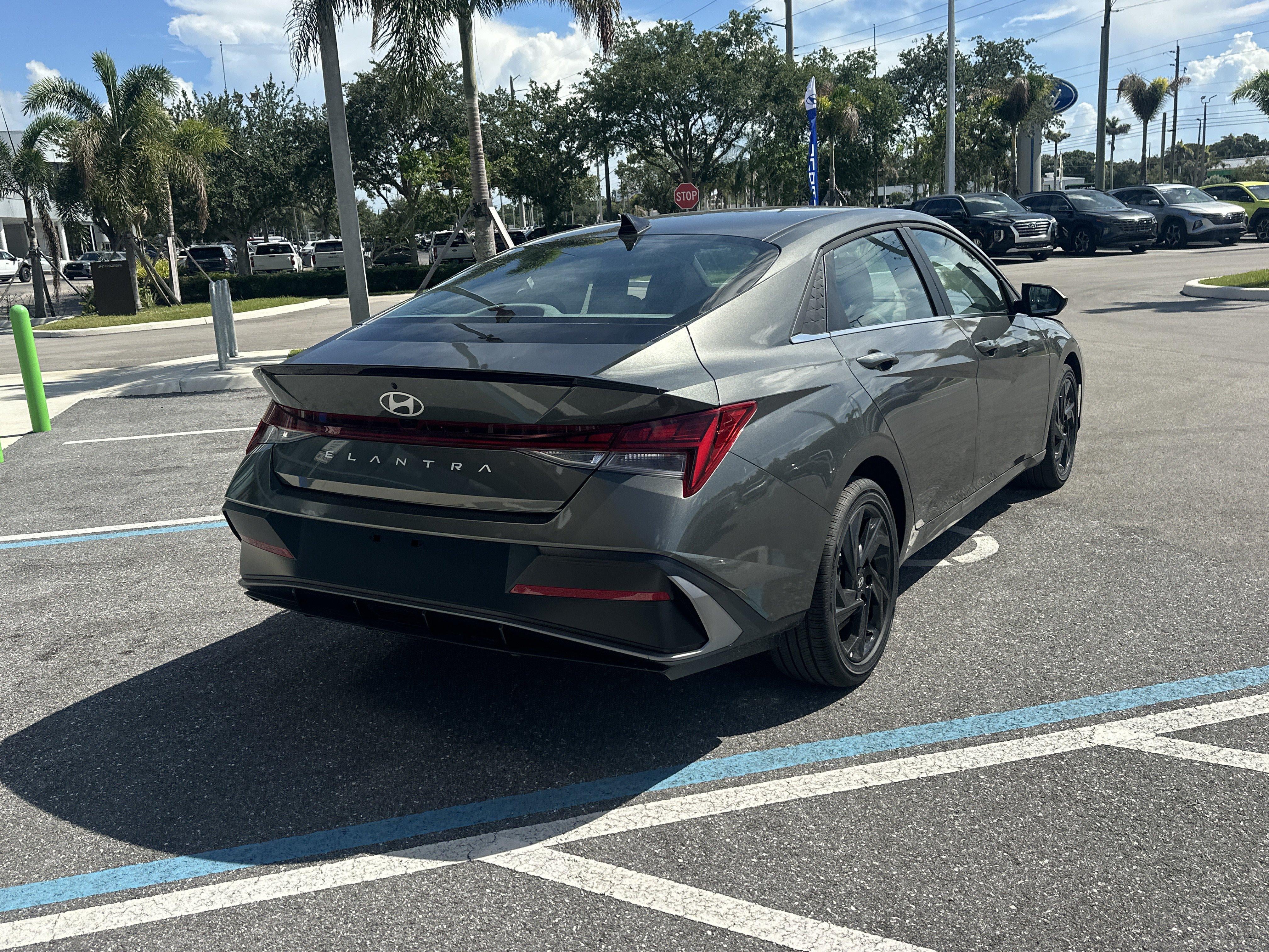 2026 Hyundai Elantra SEL Sport Premium