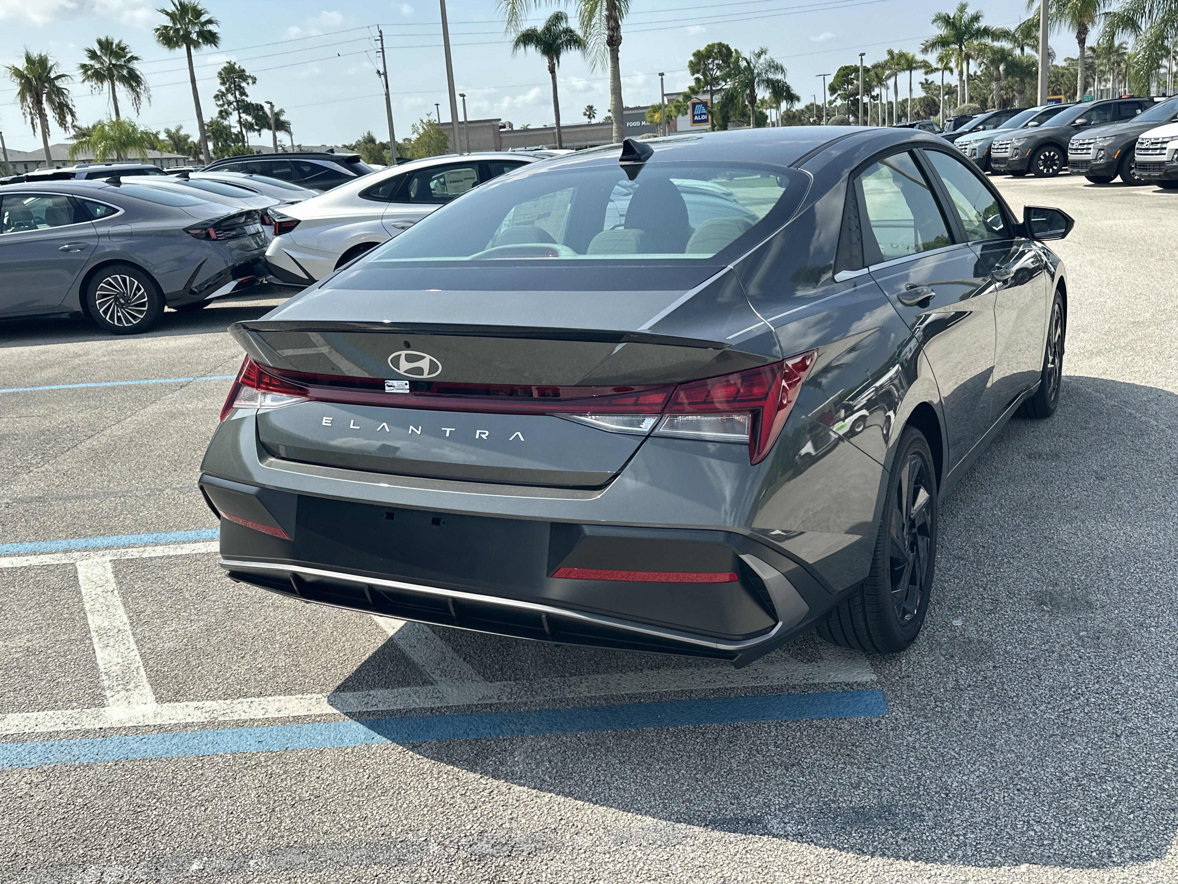 2026 Hyundai Elantra SEL Sport Premium