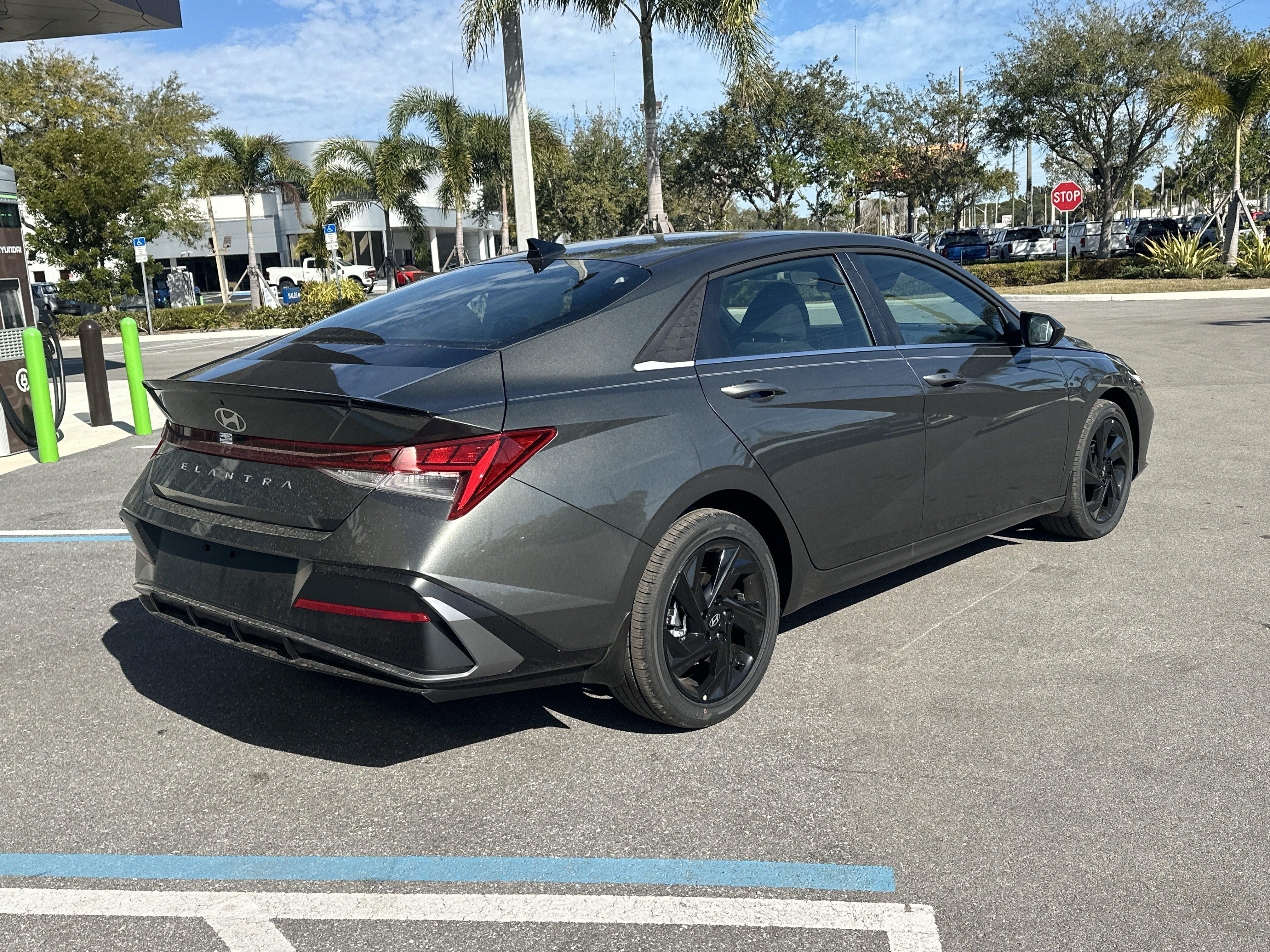 2026 Hyundai Elantra SEL Sport Premium